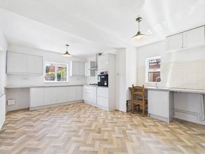 Kitchen/Diner - click for photo gallery